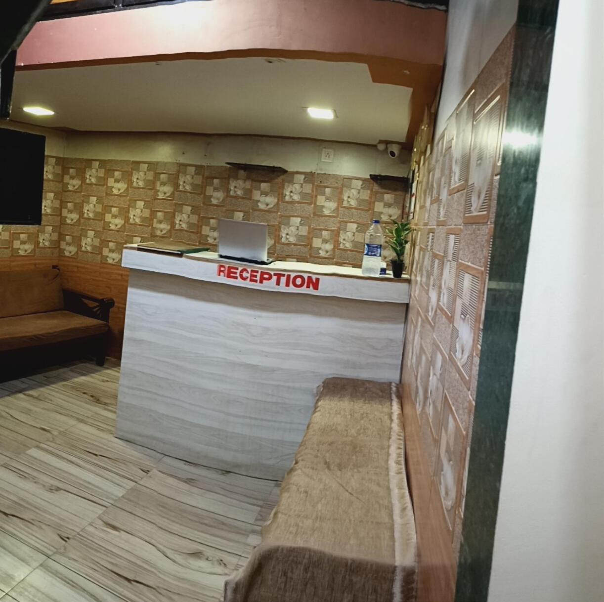 Hotel Urban Comfort Мумбаи Экстерьер фото